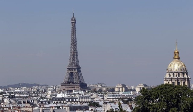La torre Eiffel cerrada debido a huelga en Francia