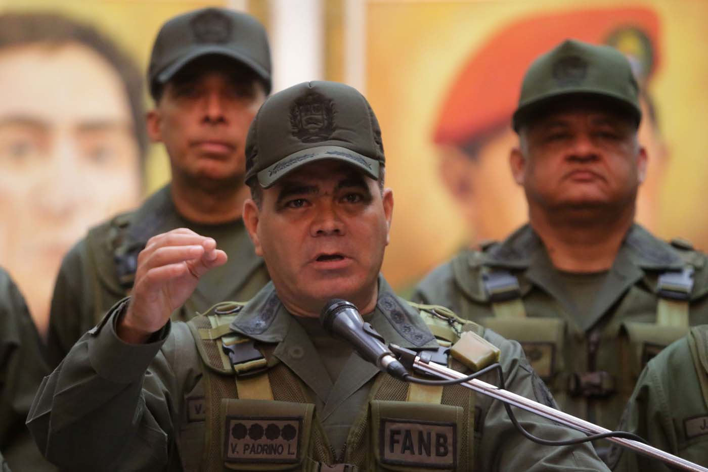 Padrino López informa sobre detención de 117 personas en la frontera colombo – venezolana