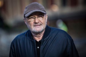 El cantante Phil Collins acusa a su exesposa de invadir su casa de Miami