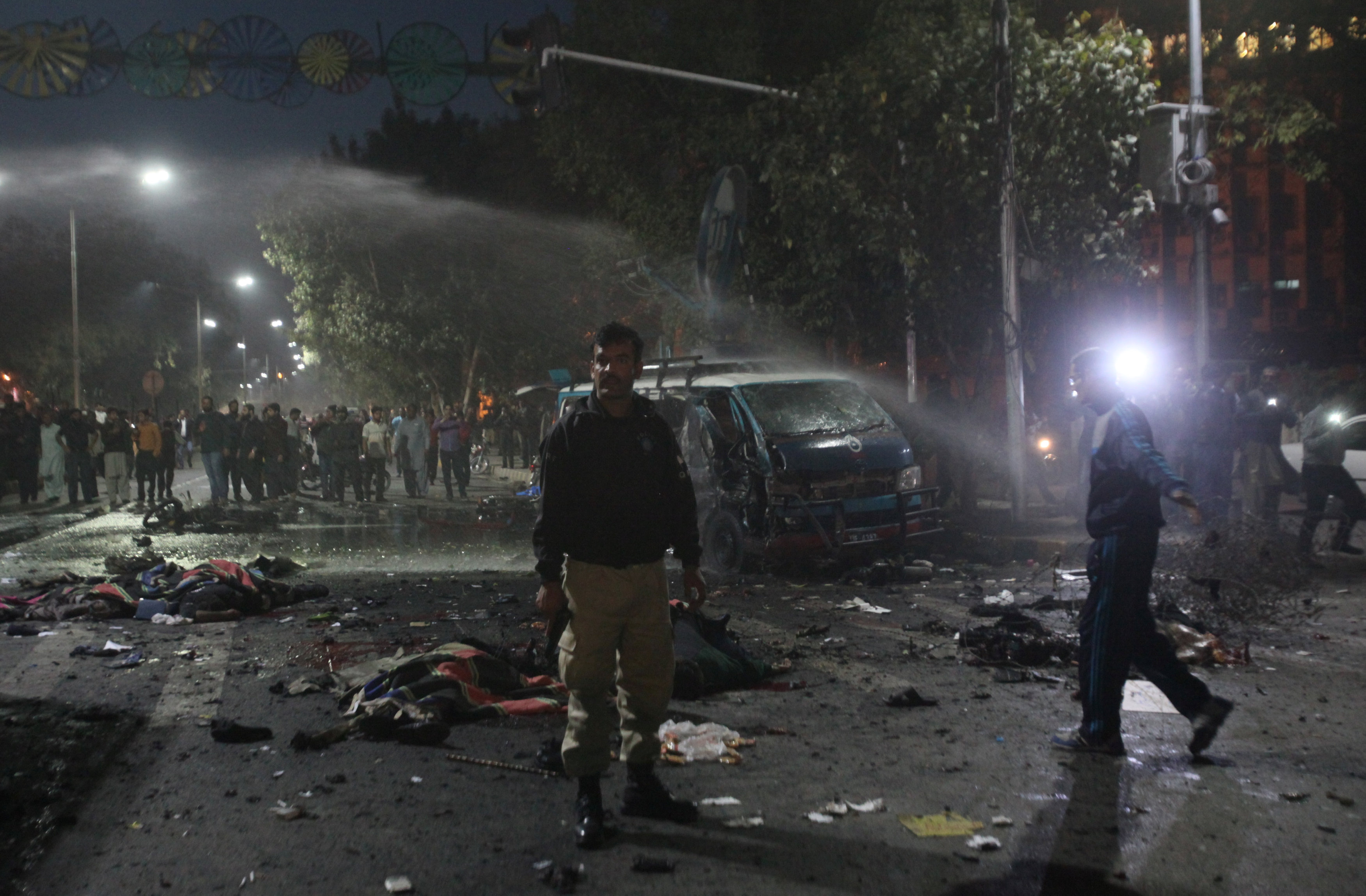 Al menos 4 muertos y 20 heridos en atentado en Pakistán