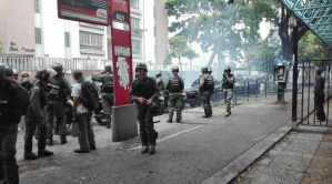Vecinos de Montalbán realizaron un fuerte cacerolazo en rechazo a la represión de la GNB (VIDEO)
