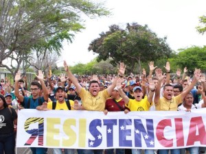 Estudiantes zulianos marchan en contra de las prácticas terroristas de Maduro