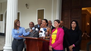Bloque Parlamentario de Aragua rechaza las acusaciones de la gobernadora Caryl Bertho