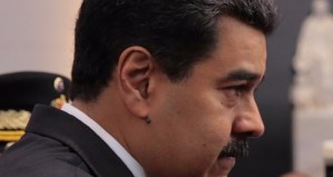 Las miradas de “no me abandonen” de Maduro a los militares ascendidos (fotodetalles)
