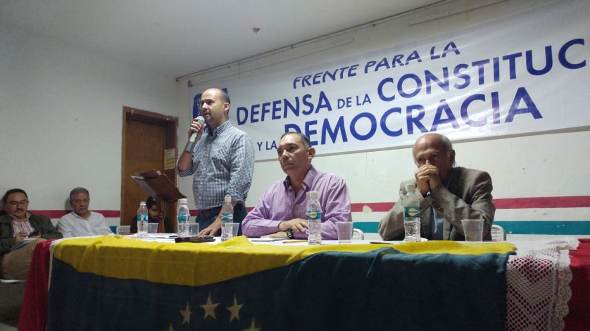 Lawrence Castro: Para romper con la dictadura se requiere de visión estratégica