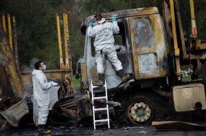 Así quedaron los 29 camiones incendiados en “atentado” en Chile (Fotos)