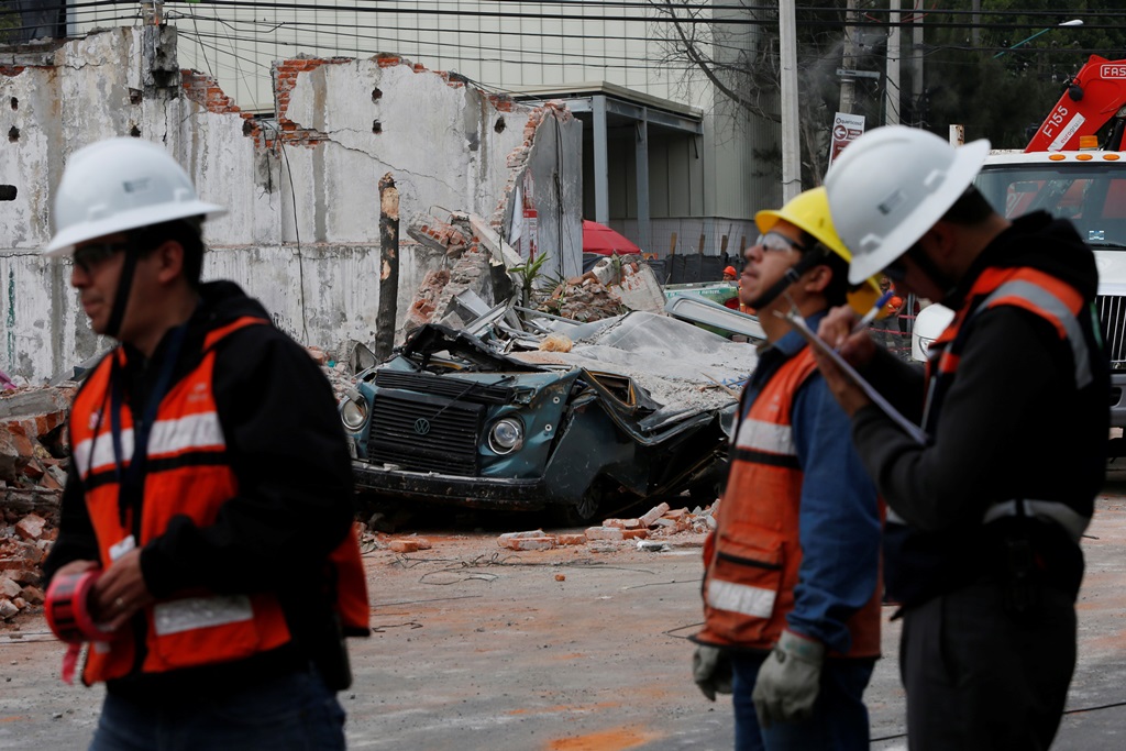 Al menos ocho niños y una maestra mueren en escuela por terremoto en México