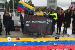 Venezolanos en Ginebra le dieron la “bienvenida” a Jorge Arreaza (Fotos)