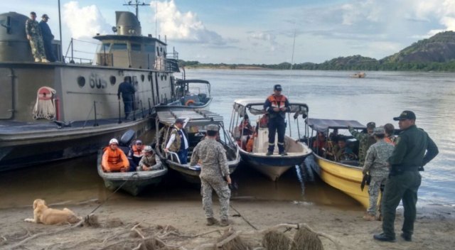 La Brigada de Infantería de la Marina colombiana realiza las labores de búsqueda