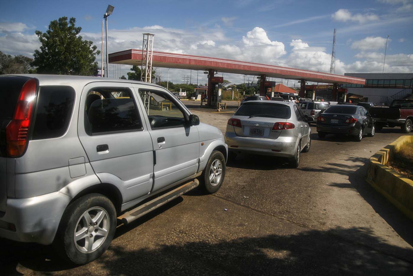 Recrudece la pesadilla en las bombas de gasolina en Maracaibo