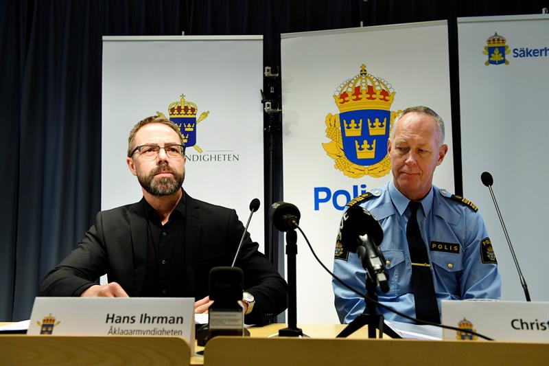 Fiscalía acusa de terrorismo al autor de atentado con camión en Estocolmo