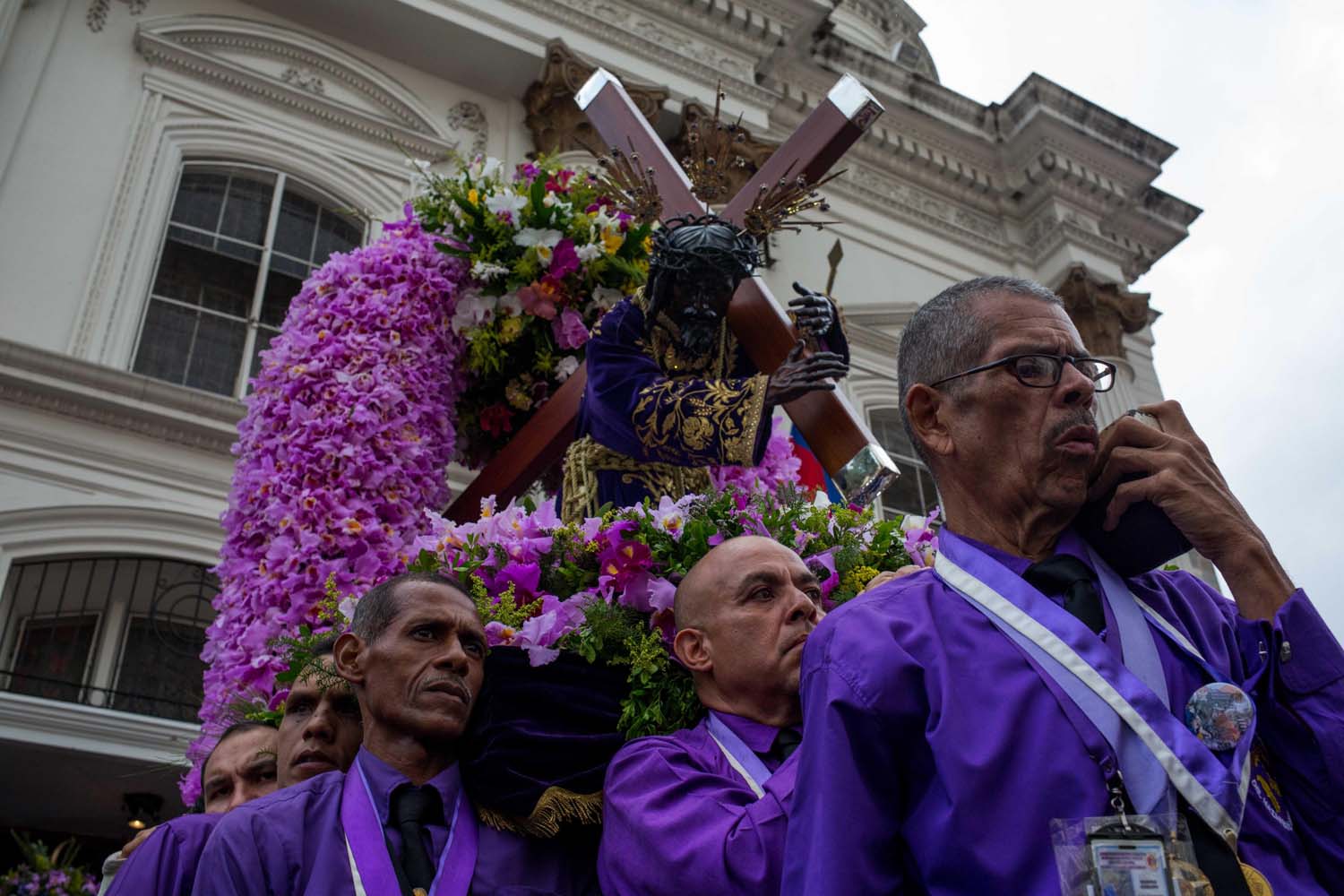 Caraqueños acompañaron al Nazareno de San Pablo para pedir por la paz del país (Fotos)