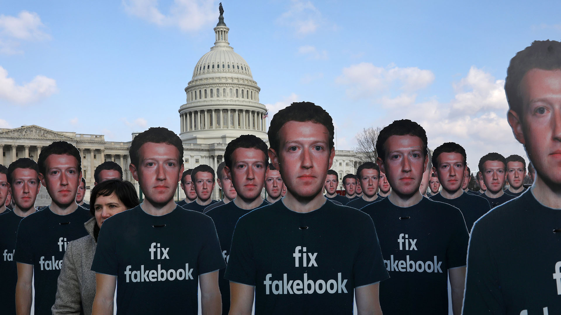Las fotos de la protesta “Fix Fakebook” en Washington
