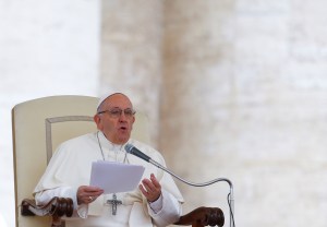 El papa Francisco denuncia los miles de muertos en Mediterráneo