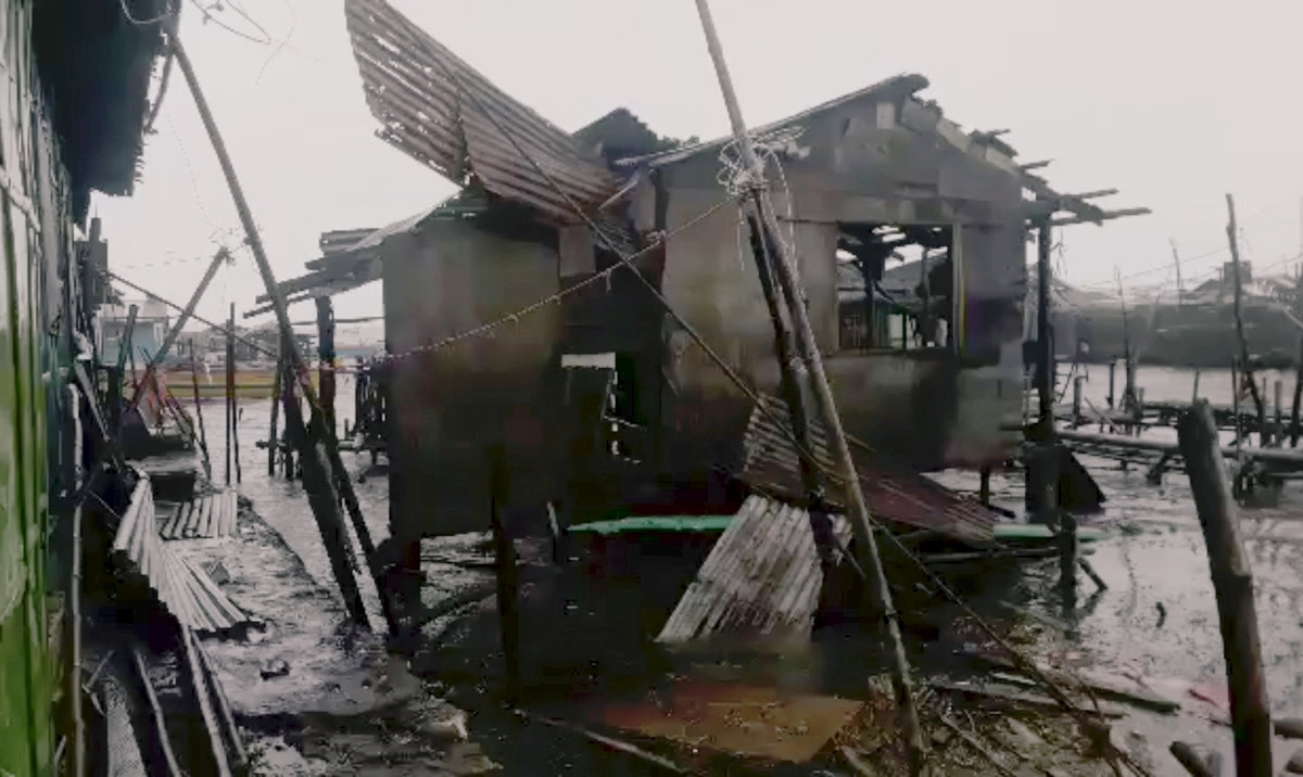 Tifón Mangkhut deja una decena de fallecidos y un rastro de devastación en Filipinas
