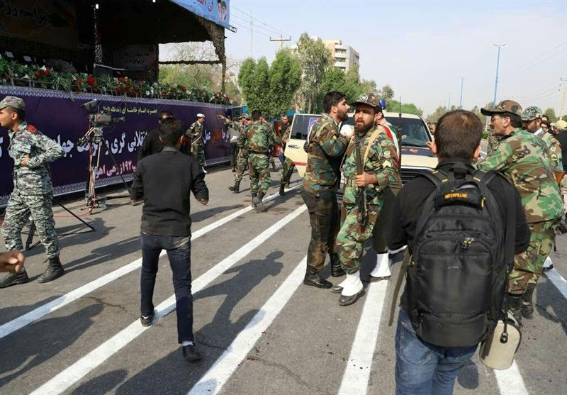 Atentado en desfile militar en Irán deja 24 muertos