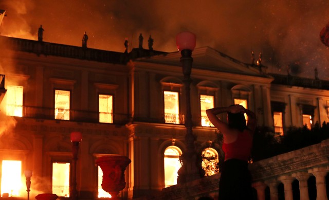 Tristeza e indignación por el incendio que destruyó el Museo Nacional de Río