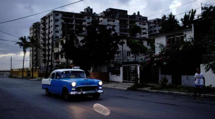 Los insólitos usos no sexuales de los condones en Cuba (Fotos)