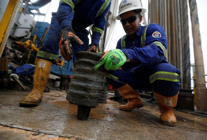 Seis compañías postulan para explorar 21 áreas petroleras en Colombia