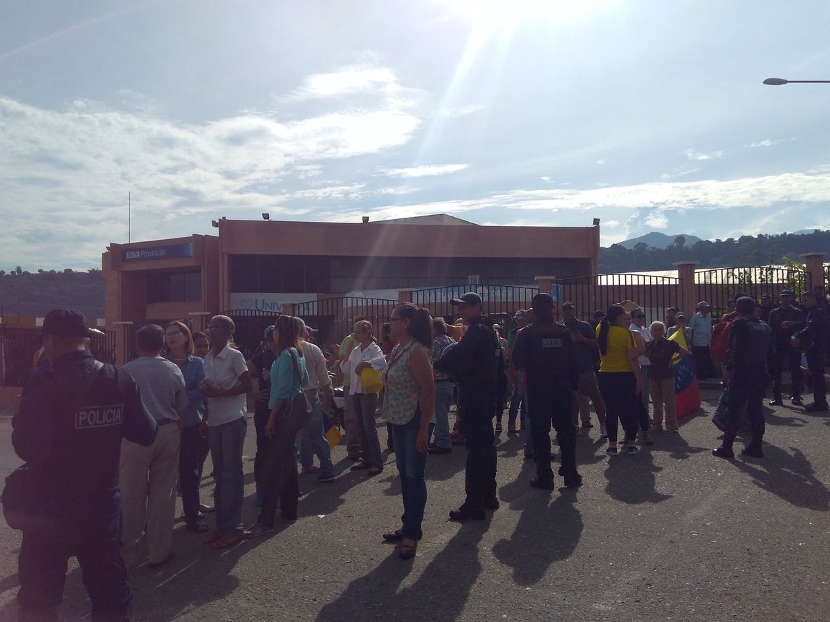 Habitantes de Trujillo protestan por falta de agua #8Oct (Video)