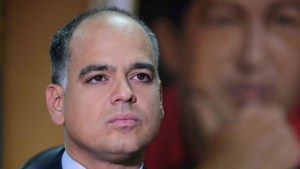 Andrés Izarra aseguró que Nicolás Maduro “no le va a cumplir a los gringos”
