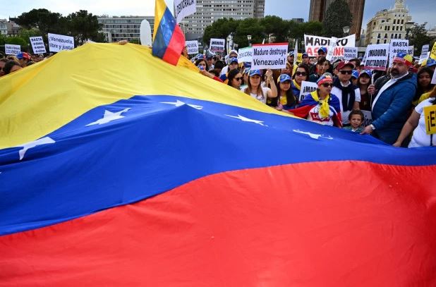 Venezolanos en España respondieron por segundo día consecutivo al llamado a Guaidó