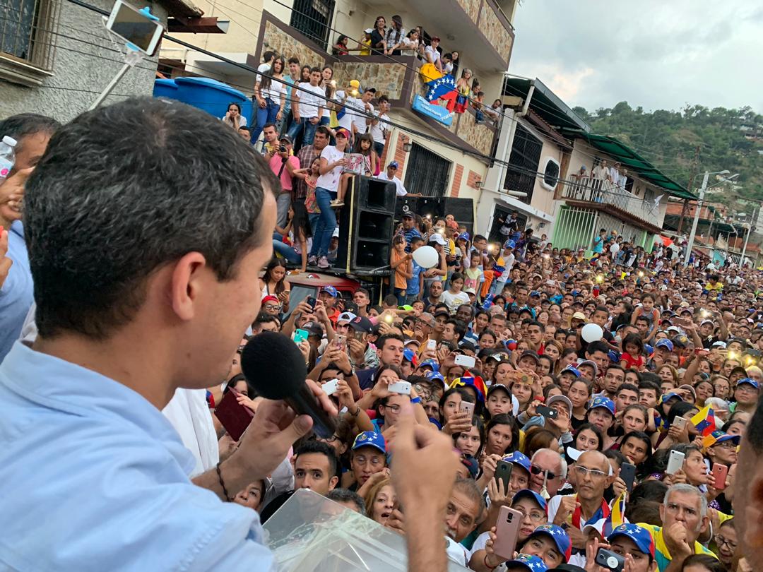 Guaidó no se detiene y continúa en la calle junto a la gente de Trujillo #13Jul