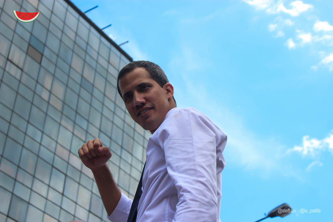 Guaidó sostuvo “productiva llamada” con el Primer Ministro de Grecia 