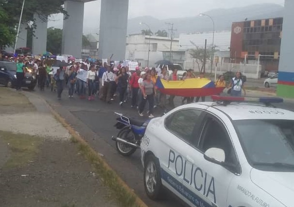 Docentes protestan en Guarenas y Guatire #9Oct (fotos)