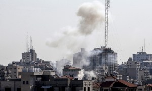 Israel reivindica bombardeos de “gran magnitud” en Siria