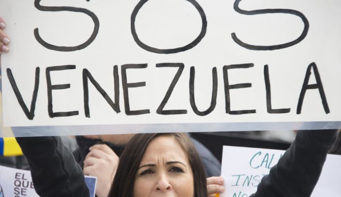 Director de Amnistía Internacional se pronunció contra los ataques de colectivos chavistas