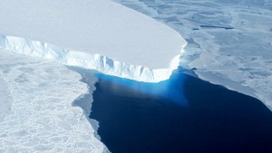 Por qué preocupa a los científicos el deshielo del glaciar del “Juicio Final” en la Antártida