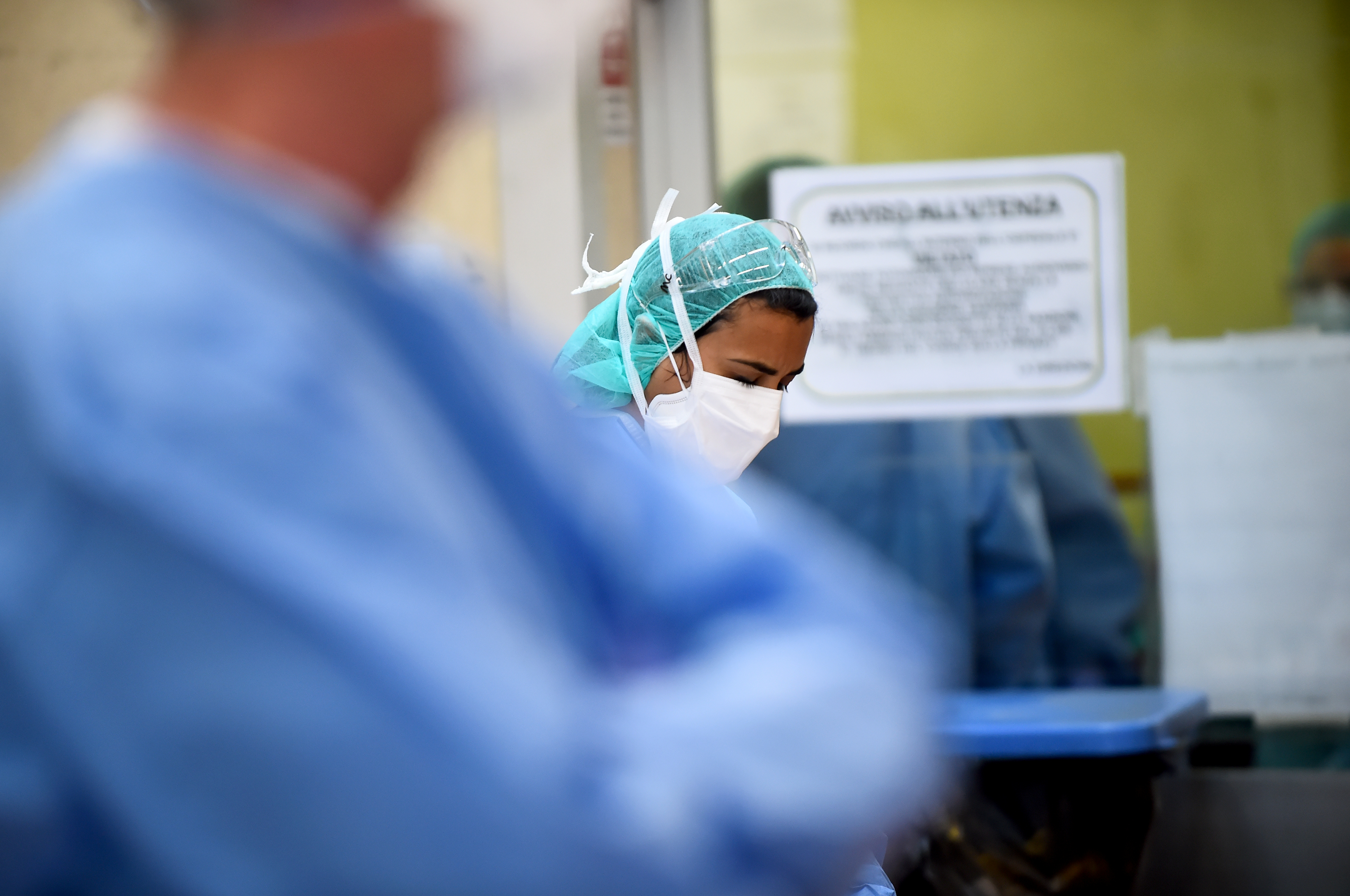 Italia registró más de 17 mil contagios y 340 muertes por coronavirus