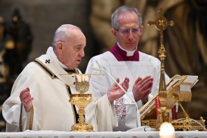 El papa Francisco consagra su mensaje de Pascua a los afectados directamente por el coronavirus