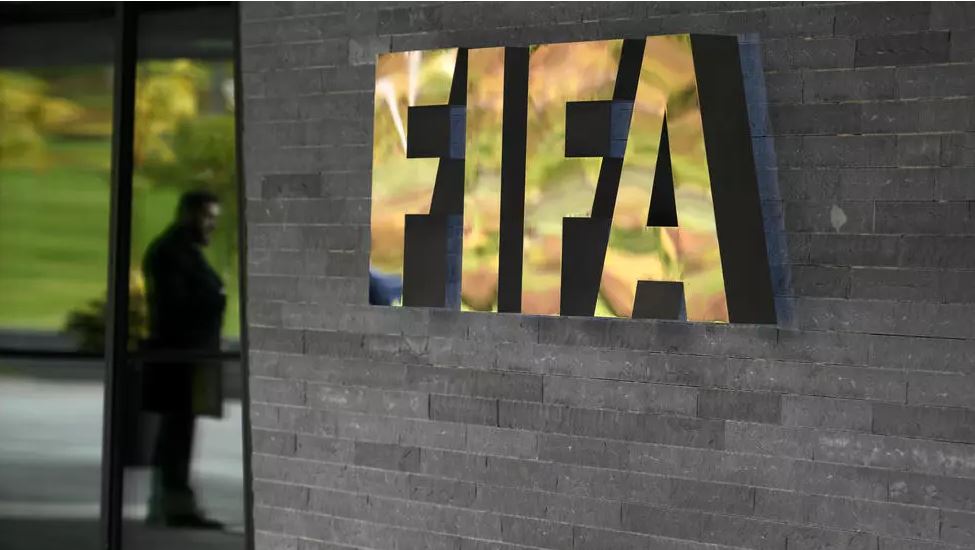 Fifa suspendió los contratos de futbolistas extranjeros en Ucrania y Rusia