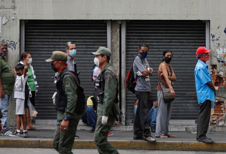Leopoldo López: Venezuela enfrenta dos virus