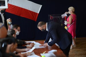 Presidente polaco afirmó que el diálogo con Rusia no tiene sentido
