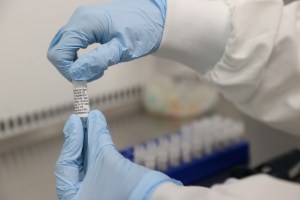 España cuenta ya con cinco fármacos para convertirse en vacuna contra el Covid-19