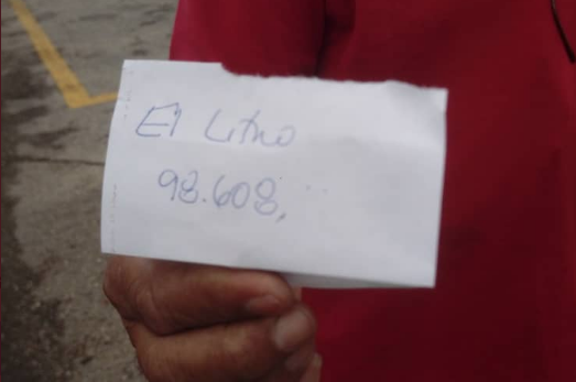 ¿Guiso a la vista? Una bomba en Aragua que debería surtir gasolina “subsidiada” le cobra a los usuarios a precio internacional (FOTO)