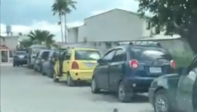Hasta 8 horas para surtir gasolina en Cagua #6Ago (Video)