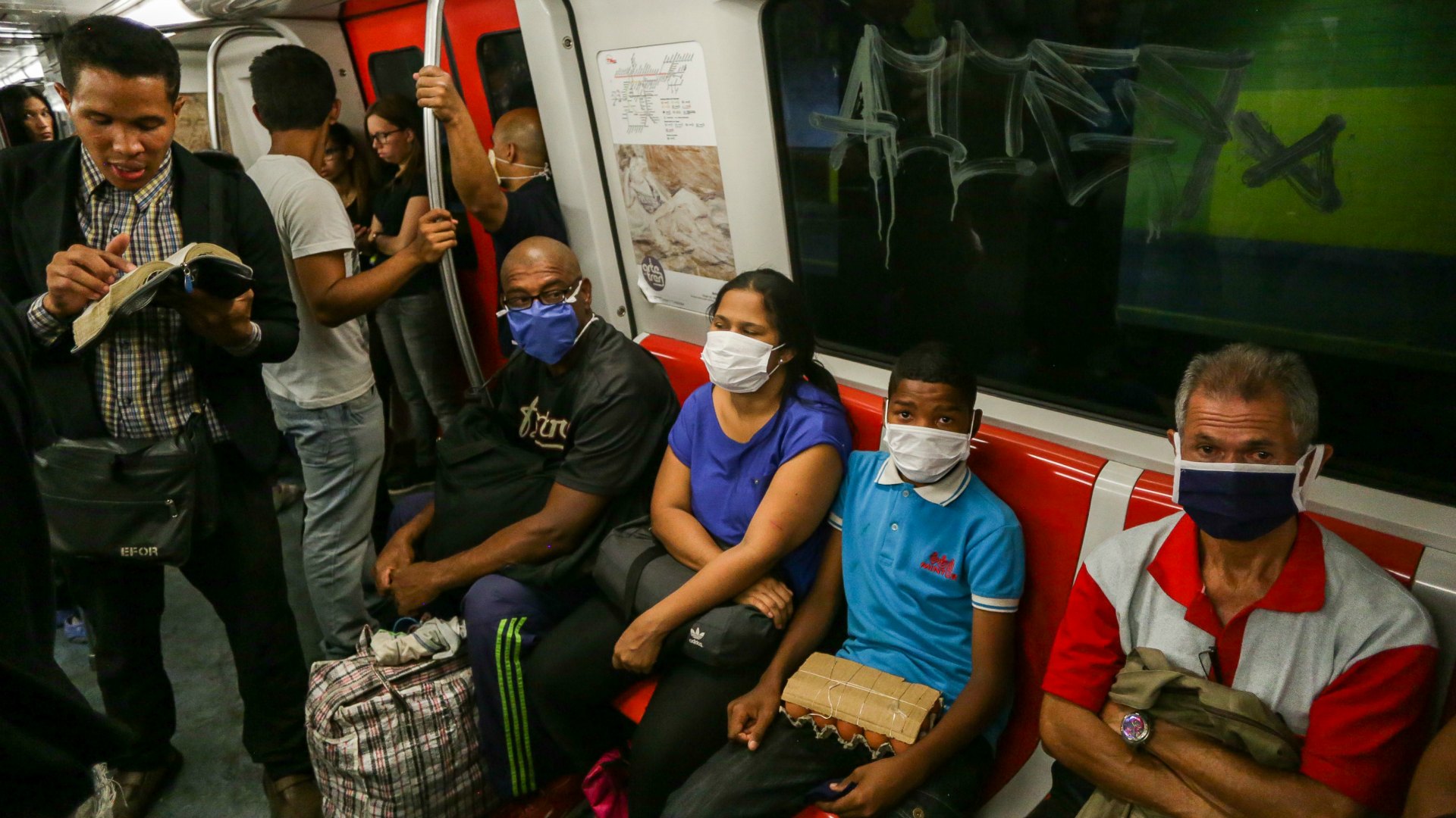 La falta de trenes en el Metro de Caracas aumentaría el riesgo de contagio del Covid-19