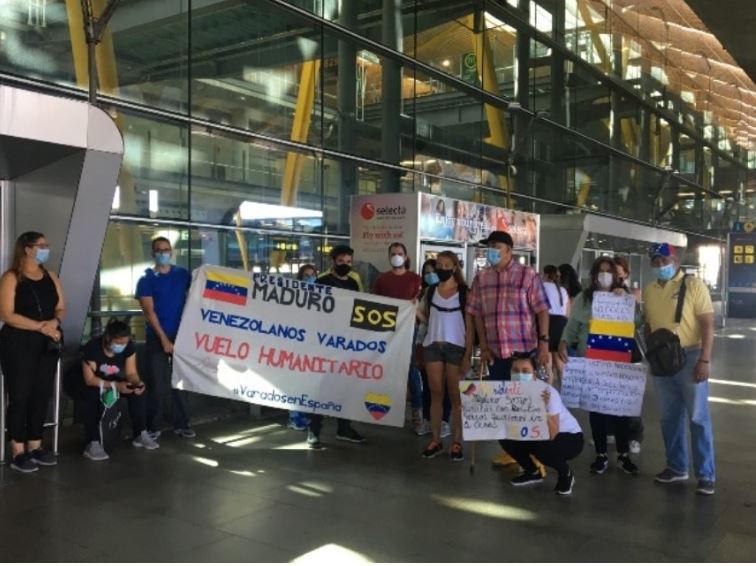 Venezolanos varados en España exigen vuelos de repatriación: No contamos con más recursos (VIDEO)