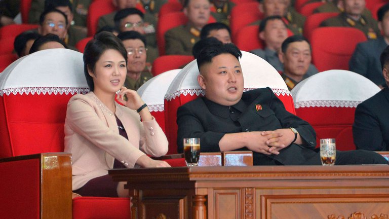 Las ocho reglas estrictas a las que está sometida Ri Sol-ju, la esposa de Kim Jong-un