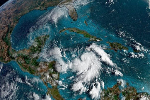 Epsilon ya es huracán y este jueves pasará cerca de Bermudas