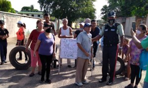 Habitantes de Agua Salada protestan por falta de gas y agua