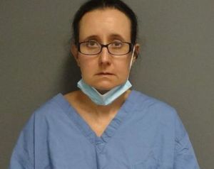 Ex maestra mató a su hija tras maltratar a su hijo en Connecticut