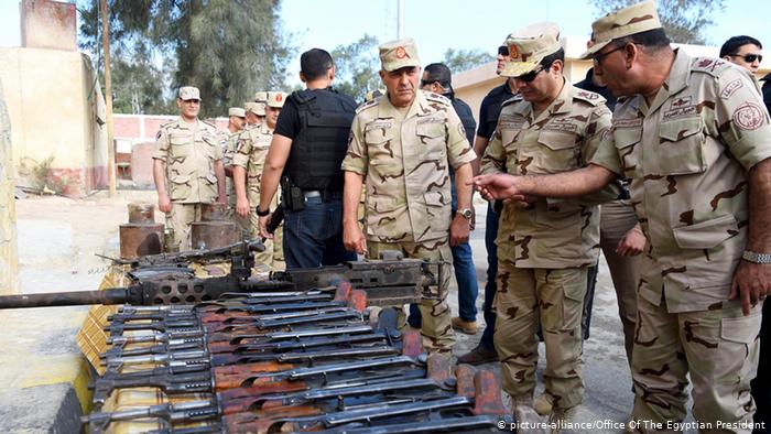 Las fuerzas armadas egipcias anunciaron haber matado a 40 “yihadistas” y 7 militares egipcios en el Sinaí