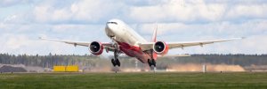 Aterrizaje de emergencia de un Boeing 777 en Moscú tras un problema de motor