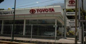 El sobreprecio de los carros usados en Venezuela: ¿Por qué “Toyota es Toyota”?