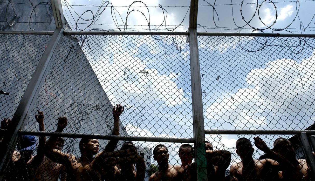 ¿Cómo mejorar la atención en las cárceles en Venezuela?